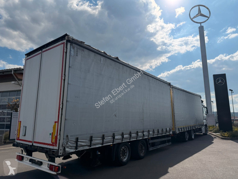 مقطورة Schmitz Cargobull SGF*C2