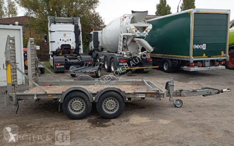 Aanhanger Hubière remorque porte engin