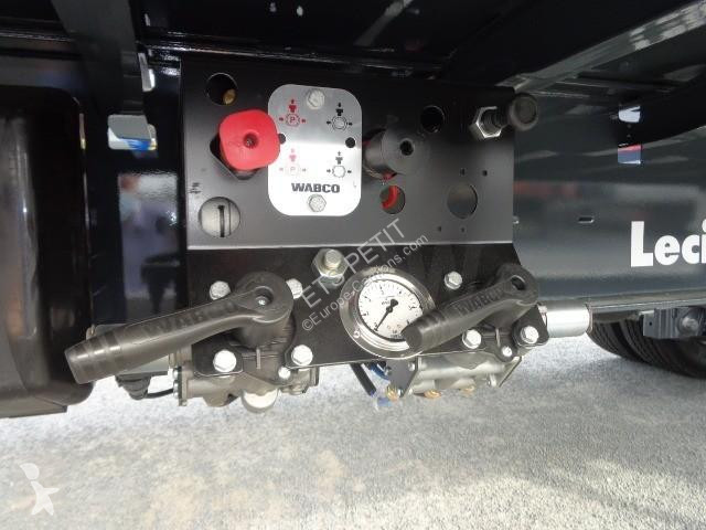 Remorque Lecitrailer  porte caisson fixe 2...