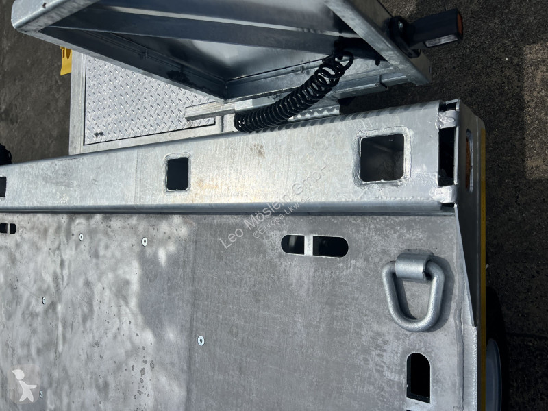 Remorca  T 3-9,20 F  3 Achs Tieflader mit...