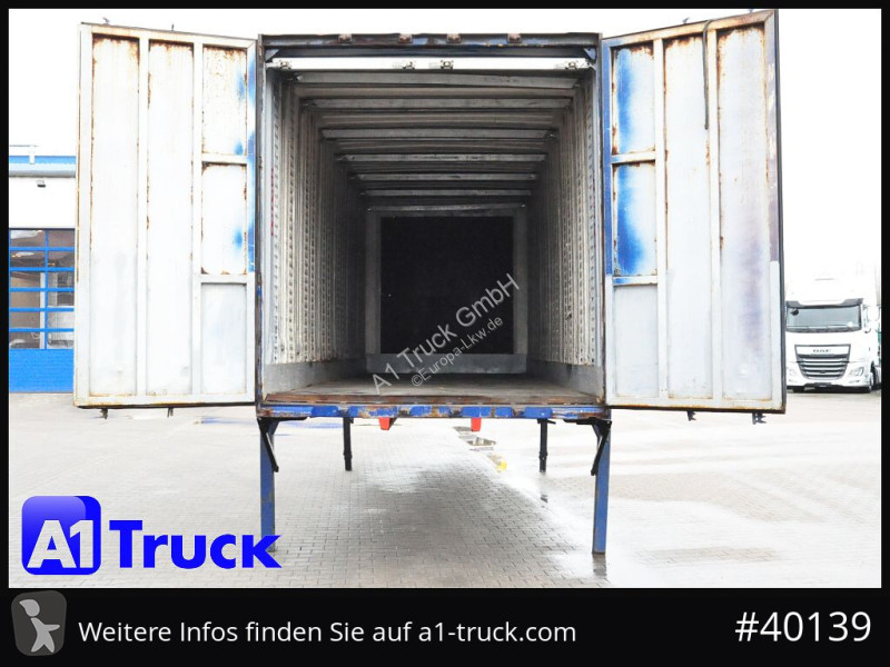 تجهيزات الآليات الثقيلة Krone BDF 7,82...