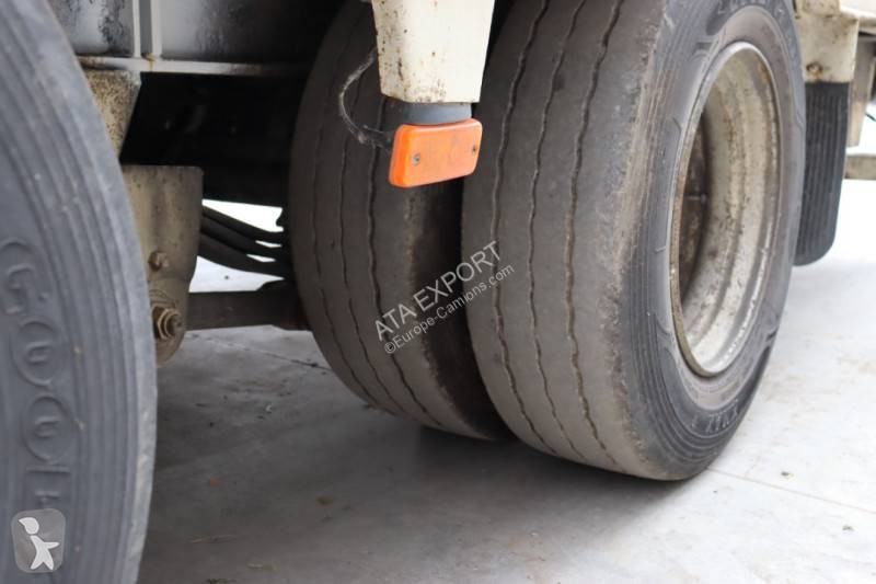 نصف مقطورة Castera