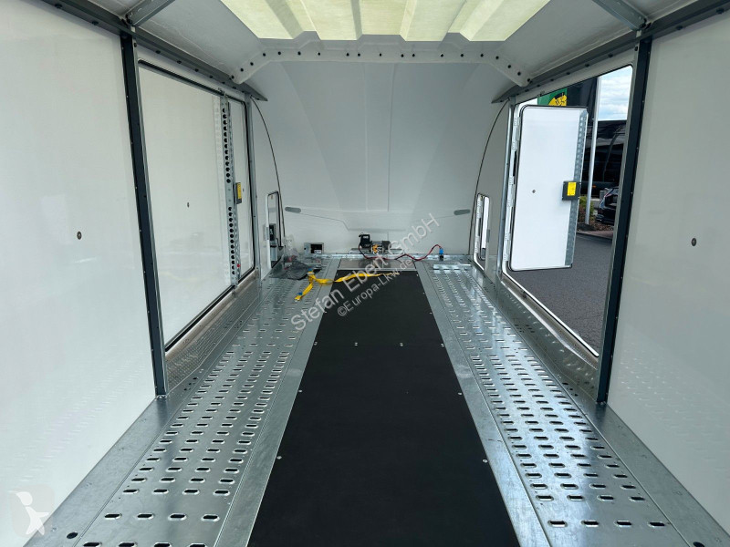 مقطورة  Race Sport / Länge: 5,03 m / 3.000 kg