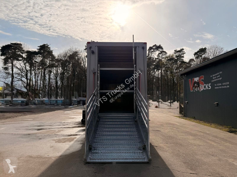 مقطورة  3.Stock mit Aggregat Tränke Durchladetüren
