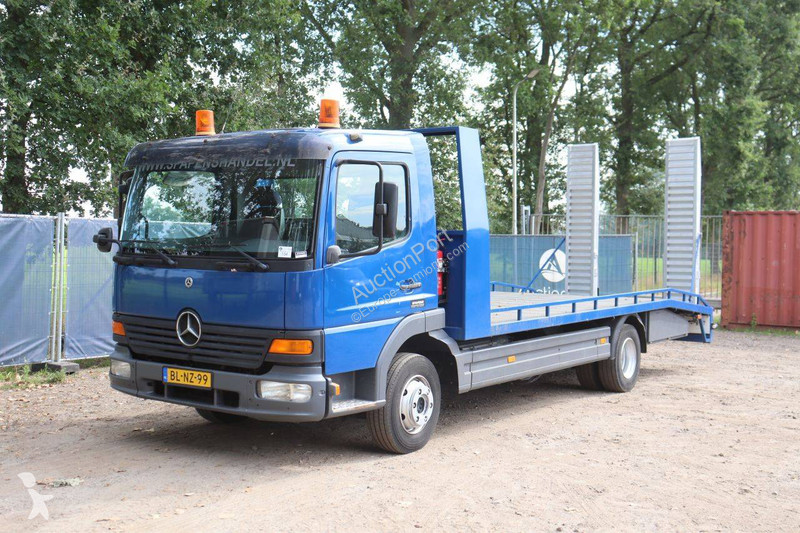Причіп Mercedes 970.02