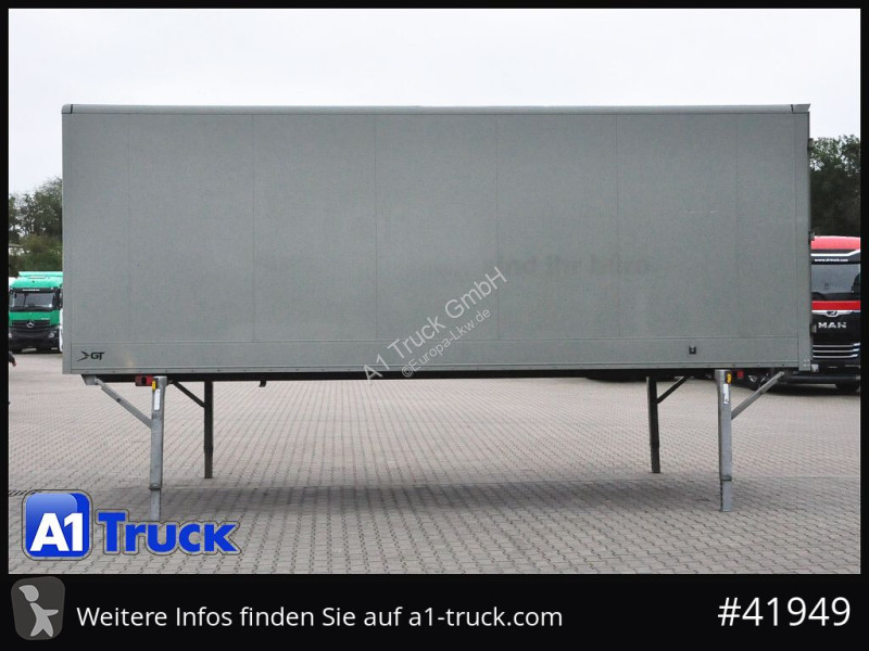 7,45, Möbelkoffer, Lichtband, Filzwände,...