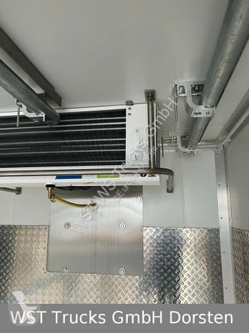 Anhænger WST Kühl 3 x  Rohrbahn 230 volt Neu...