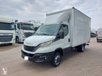 Caja cerrada Iveco