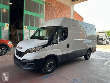 Caja cerrada Iveco