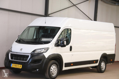 Caja cerrada Peugeot