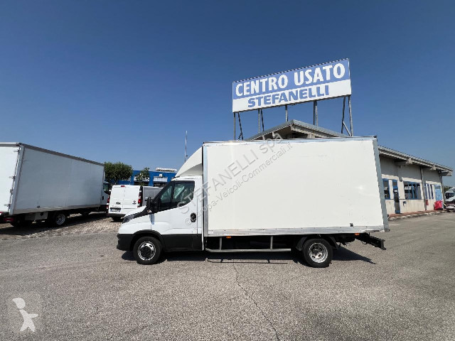 Furgoneta Iveco DAILY 35C16H3.0 BOX