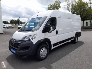 Caja cerrada Opel nueva