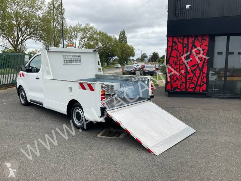 Peugeot van