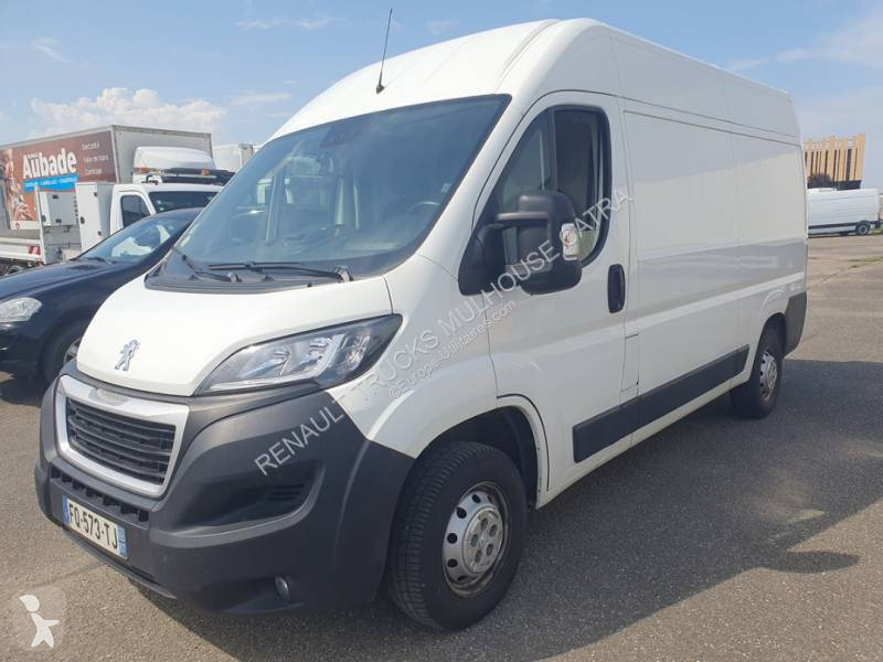 Véhicule utilitaire Peugeot