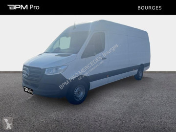 Fourgon utilitaire Mercedes