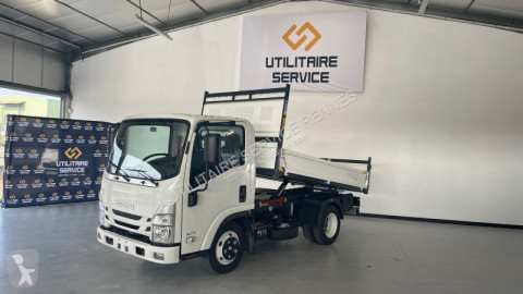 Con volquete Isuzu