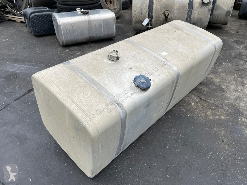 Furgoneta Iveco 41042847 BRANDSTOFTANK 700 LTR...