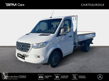 Utilitaire benne standard Mercedes