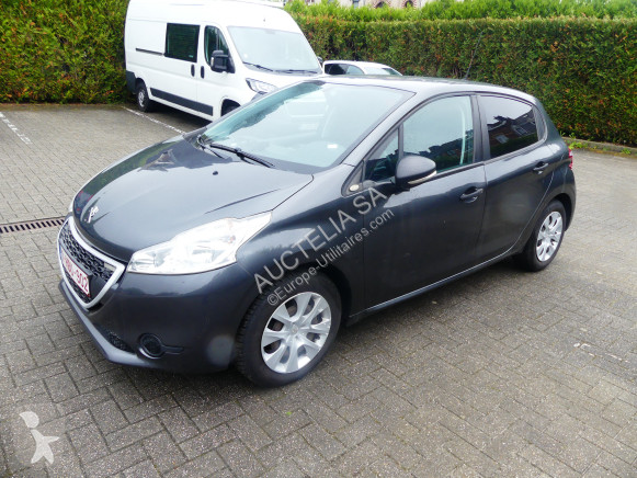 Peugeot 208 van online