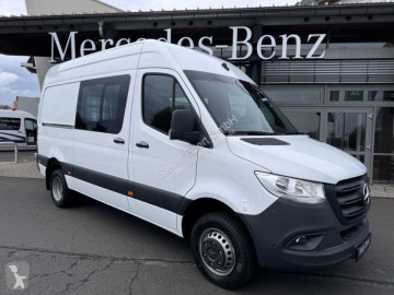 Fourgon long Mercedes