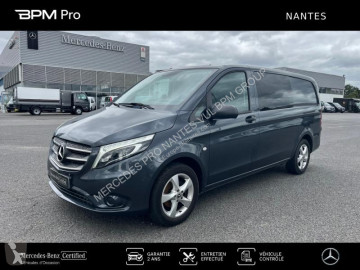 Fourgon utilitaire Mercedes