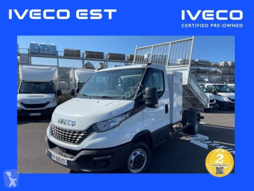 Con volquete Iveco