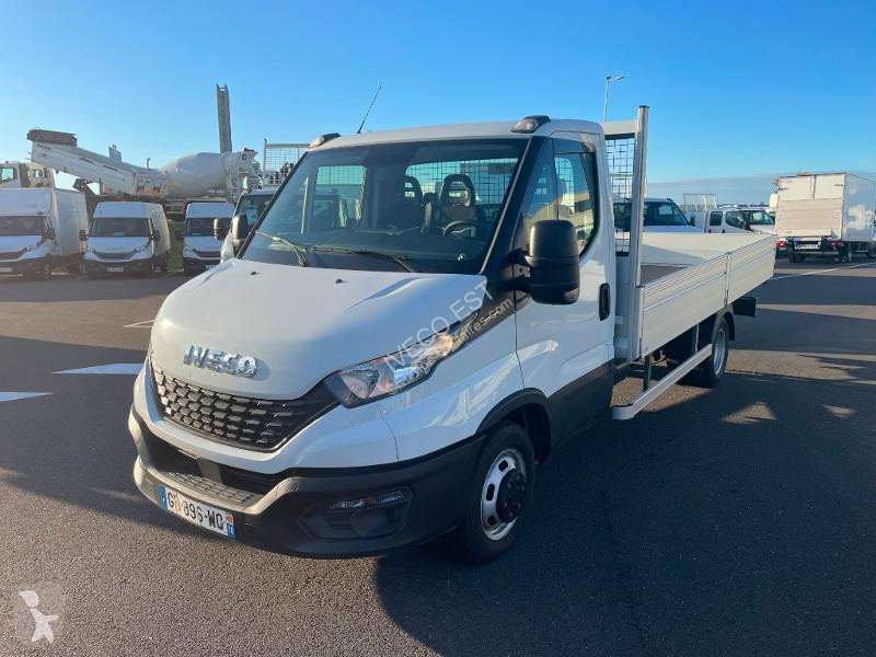 Véhicule utilitaire Iveco CCb 35C16H3.0 L -...
