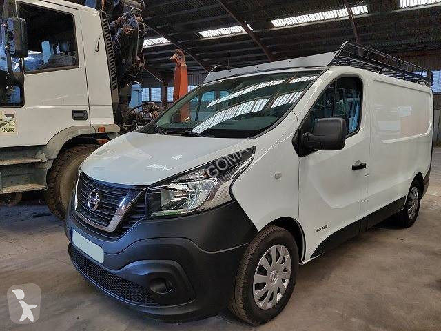 Véhicule utilitaire Nissan