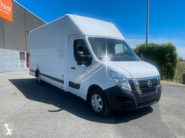 Caja gran volumen Nissan nueva
