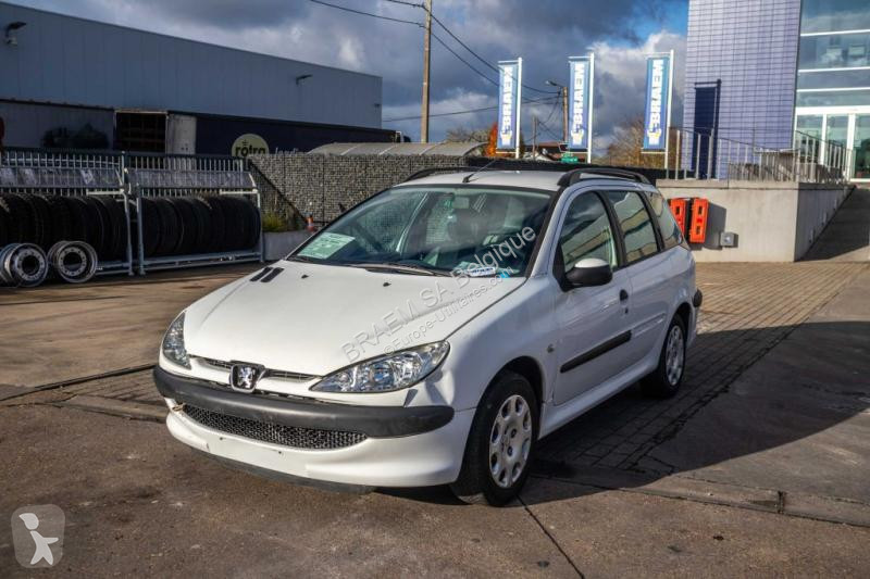 Véhicule utilitaire Peugeot SW