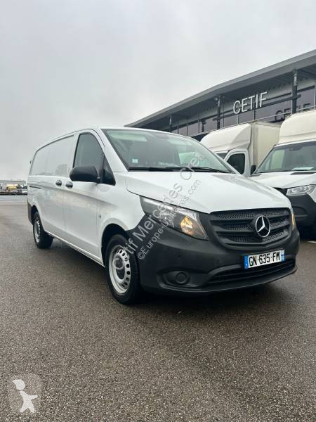 Furgoneta Mercedes