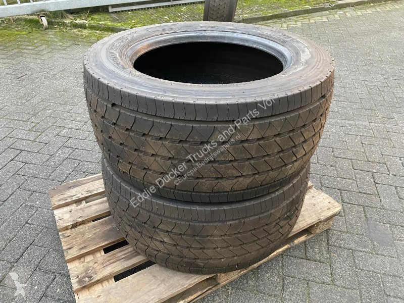 Furgoneta Goodyear KMAX S 375/45R22.5 SET