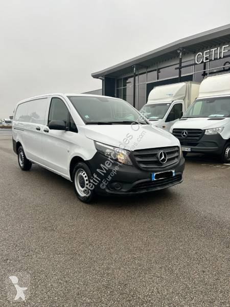 Furgoneta Mercedes