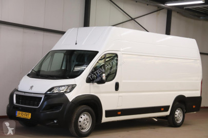 Caja cerrada Peugeot