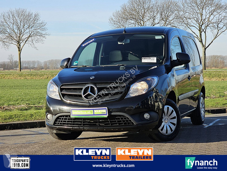 Véhicule utilitaire Mercedes 109 CDI AC EURO6