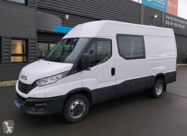 Furgón largo Iveco