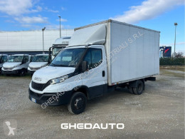Fourgon utilitaire Iveco