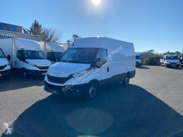 Fourgon utilitaire Iveco