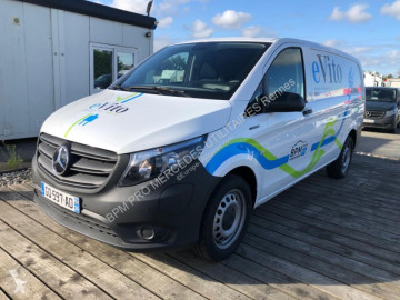 Fourgon utilitaire Mercedes