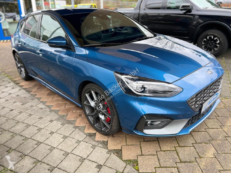 Véhicule utilitaire Ford Lim. ST...