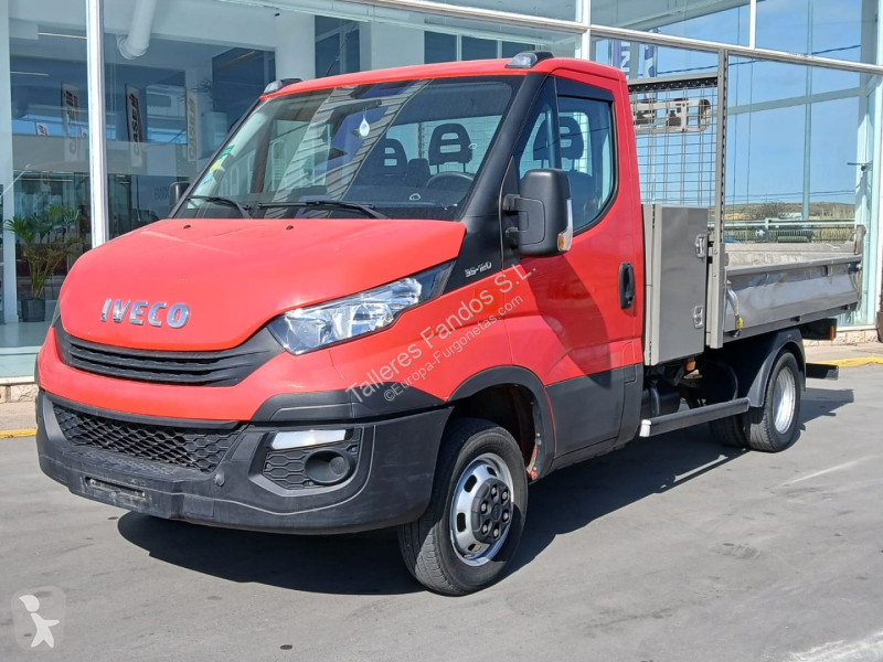 Veicolo commerciale Iveco 35C12 CAJA BASCULANTE
