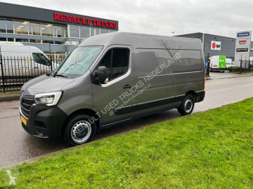 Caja cerrada Renault