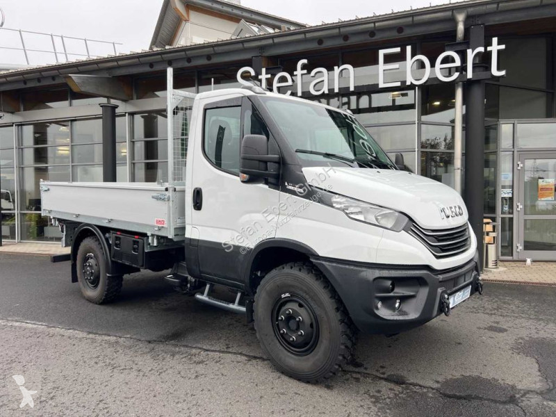 Furgoneta Iveco 55S18 HA8 WX 4x4 Kipper...