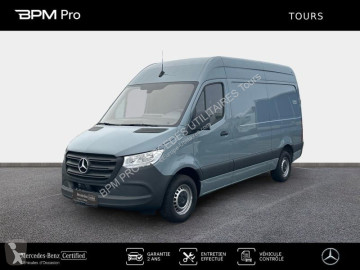 Fourgon utilitaire Mercedes