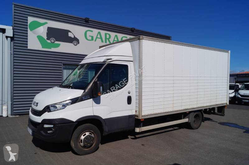 Véhicule utilitaire Iveco