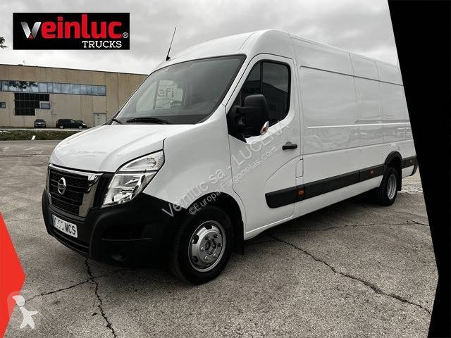Furgoneta Nissan