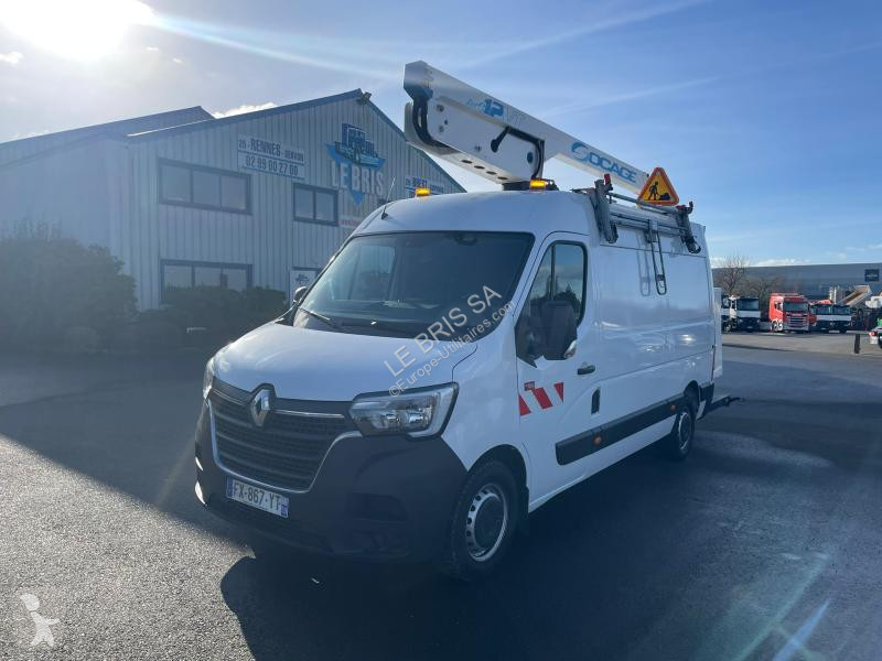 Véhicule utilitaire Renault 2.3DCI 145