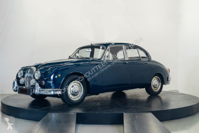 Jaguar 250 V8 Limousine - RHD 250 V8 Limousine - RHD