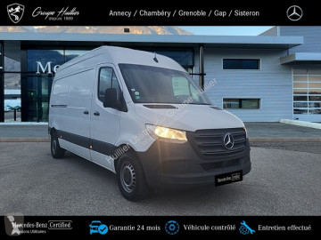 Fourgon utilitaire Mercedes