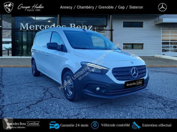 Fourgonnette Mercedes